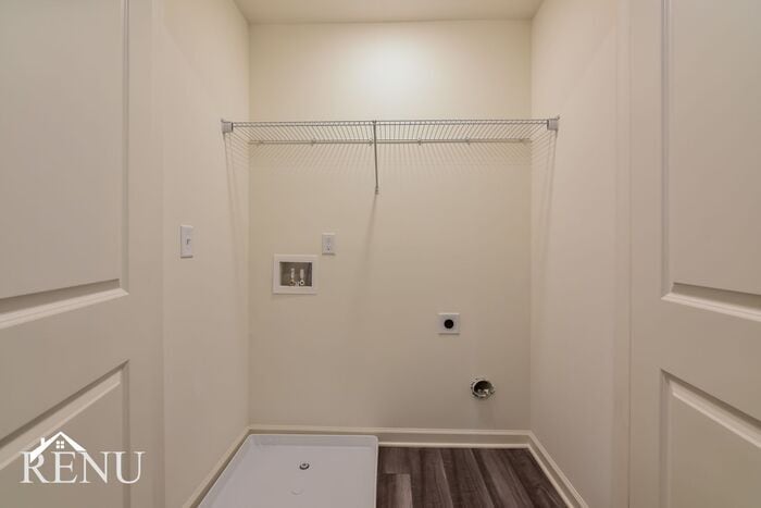 Building Photo - 1473 Hyatt Cir