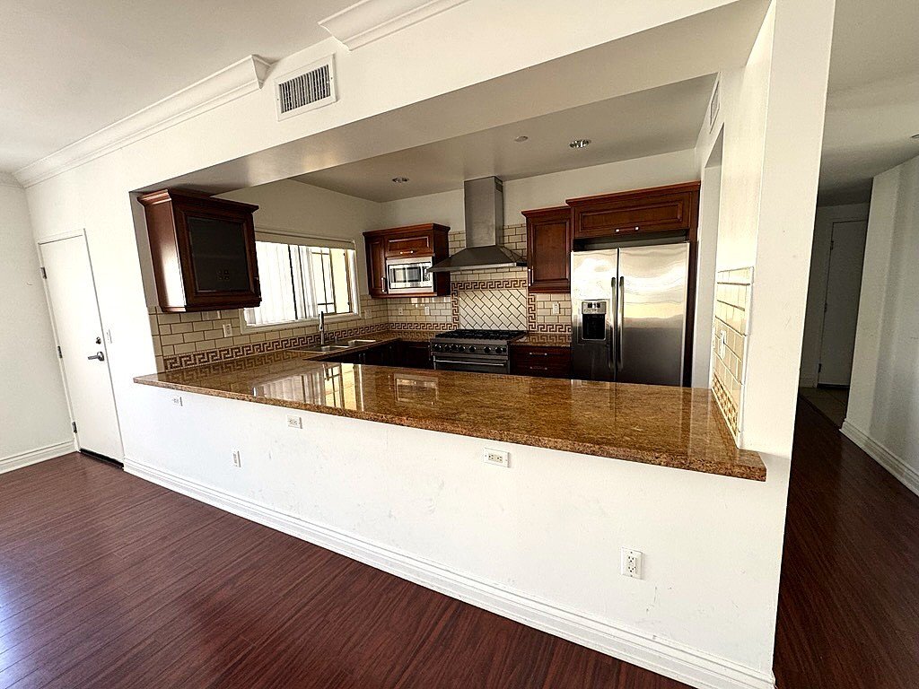 Building Photo - 11848 Kiowa Ave