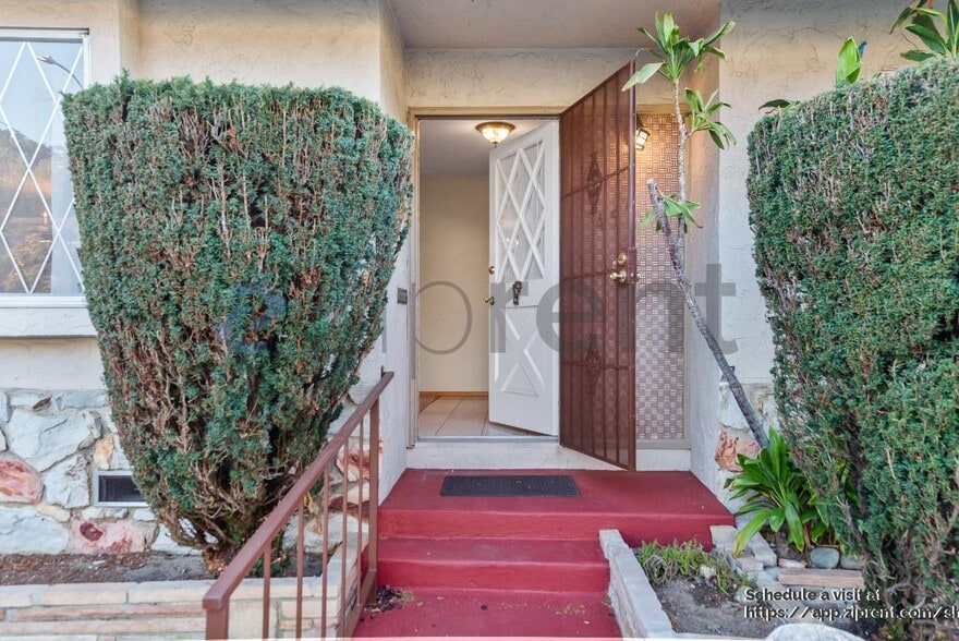 Building Photo - 452 Cirrus Ave