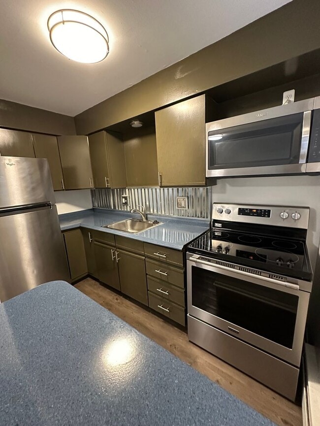 Interior Photo - Sunrise Utica