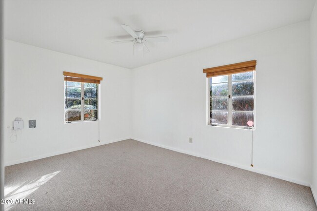 Building Photo - 901 W Willetta St