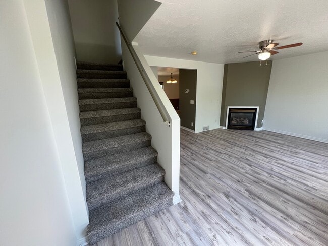 Building Photo - 452 Argyll Ct