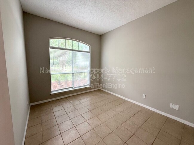 Building Photo - 816 Brookstone Ct