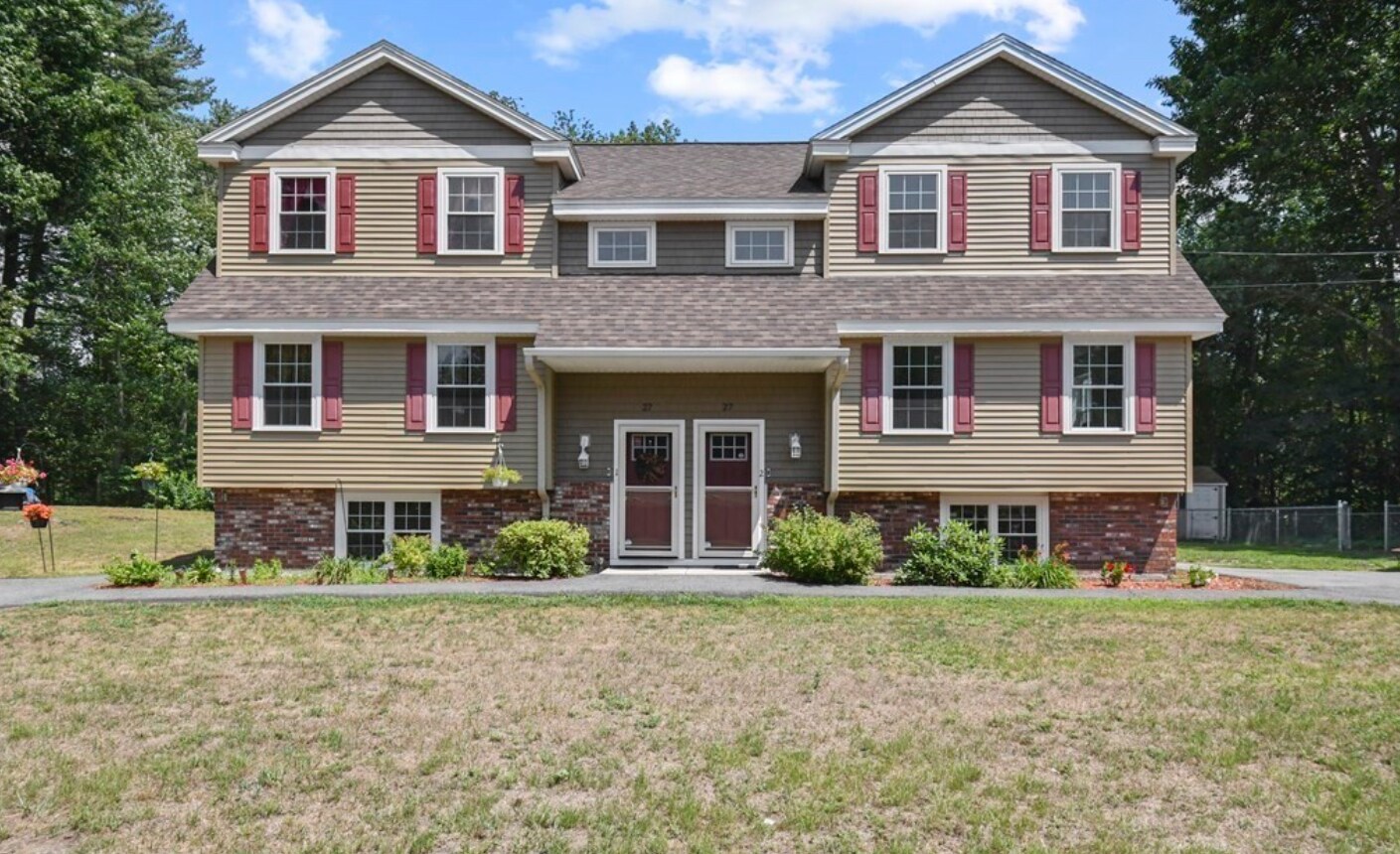 Building Photo - 27 Pine St