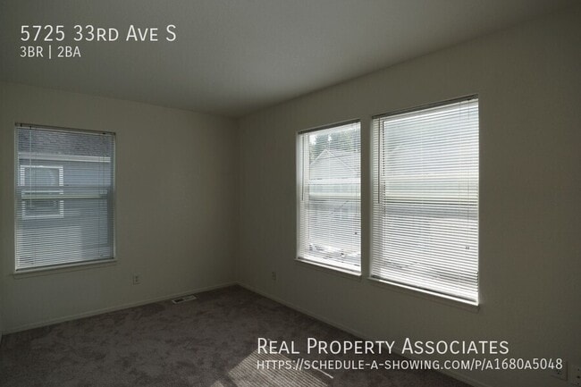Building Photo - 5725 33rd Ave S