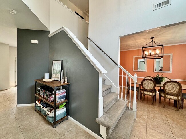 Building Photo - First-Time Rental! Available 08-07-26 - Fenced Yard, Pet Friendly, Attached 2-Car Garage!