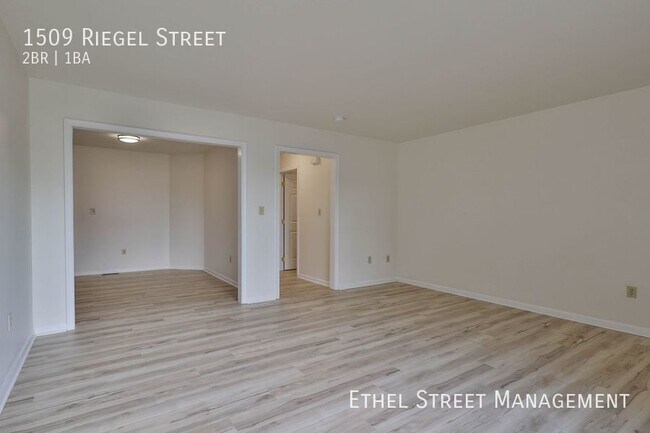 Building Photo - 1509 Riegel St