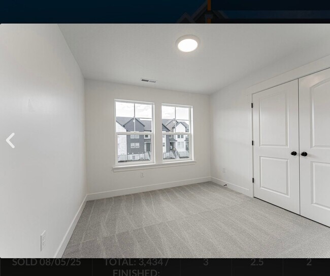 Building Photo - 13735 Devers Dr