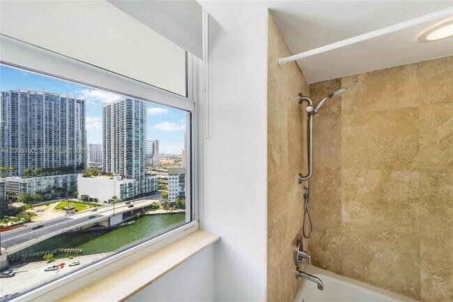 Building Photo - 41 SE 5th St