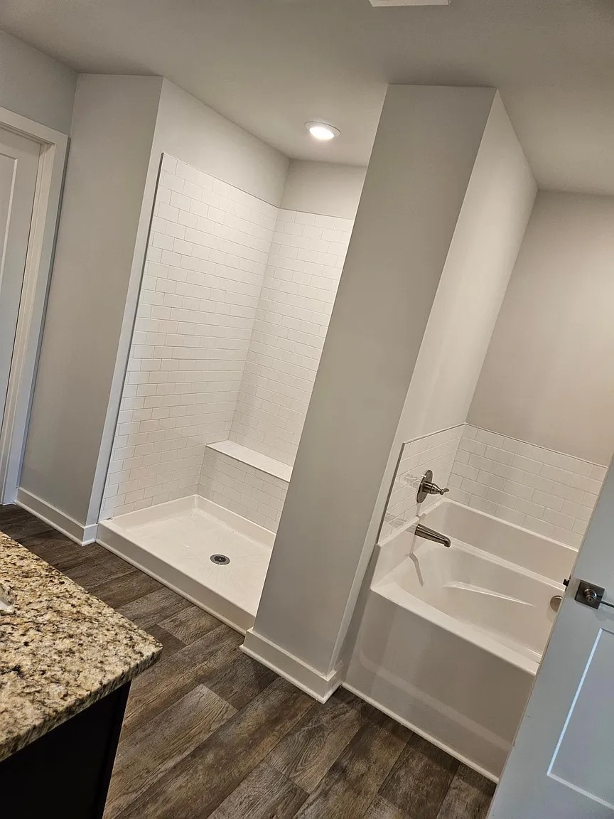 Building Photo - Room in House on Hibiscus Wy