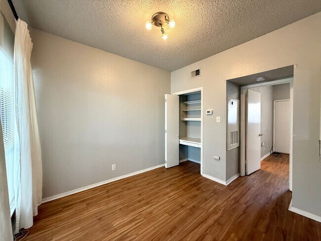 Building Photo - 3000 Guadalupe St