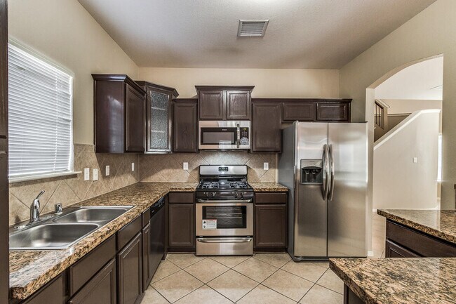 Building Photo - 13163 Kestrel Ave