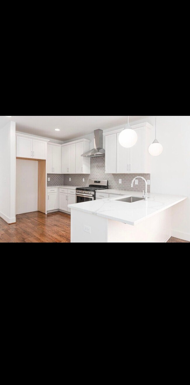 Building Photo - 1716 McKinney Ave