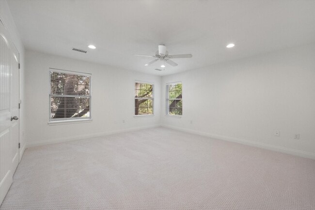 Building Photo - 5305 Emerson Ave