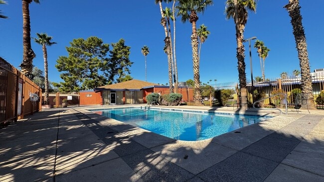 Building Photo - Westside - (Anklam and Silverbell) 2 bedro...