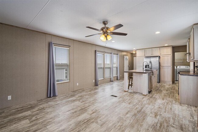 Building Photo - 11908 Charro Dr