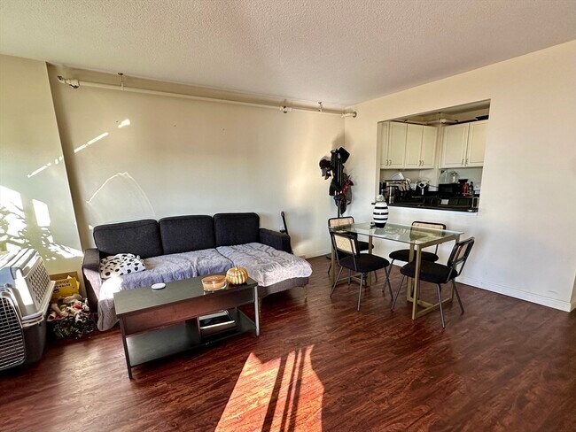 Building Photo - 872 Massachusetts Ave