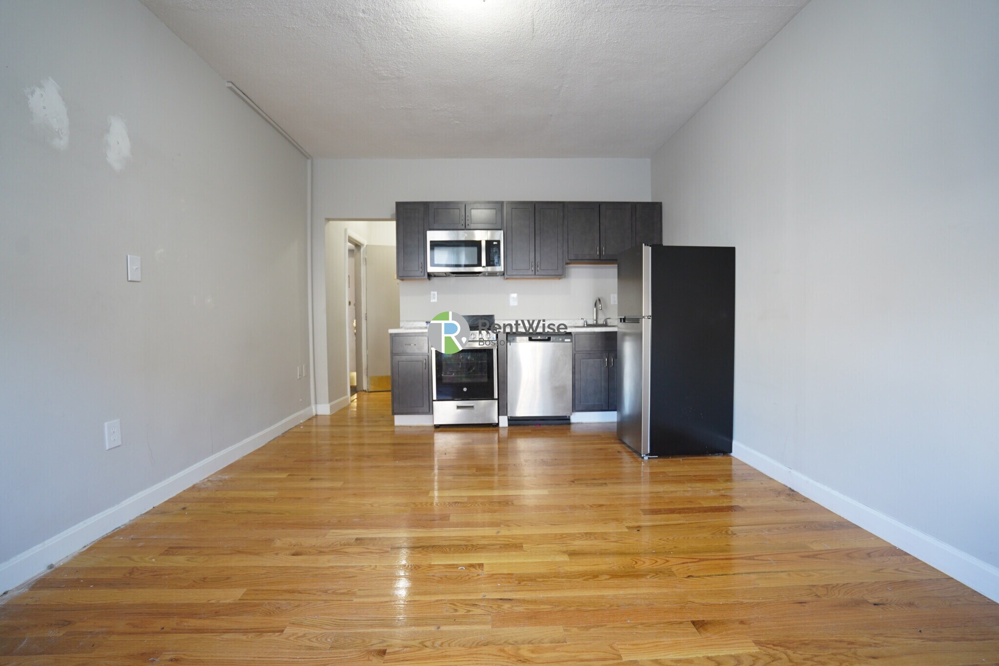 Building Photo - 1124 Commonwealth Ave