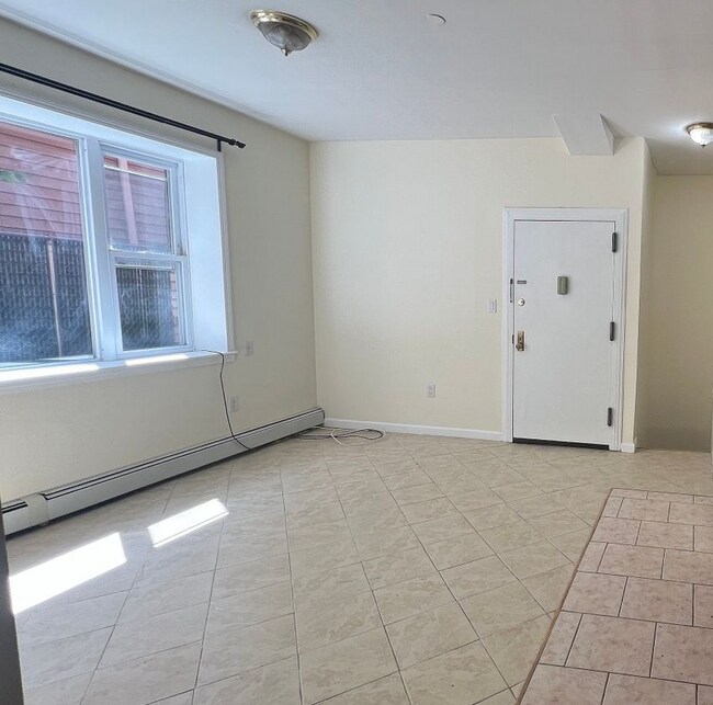 Building Photo - 503 Beverley Rd