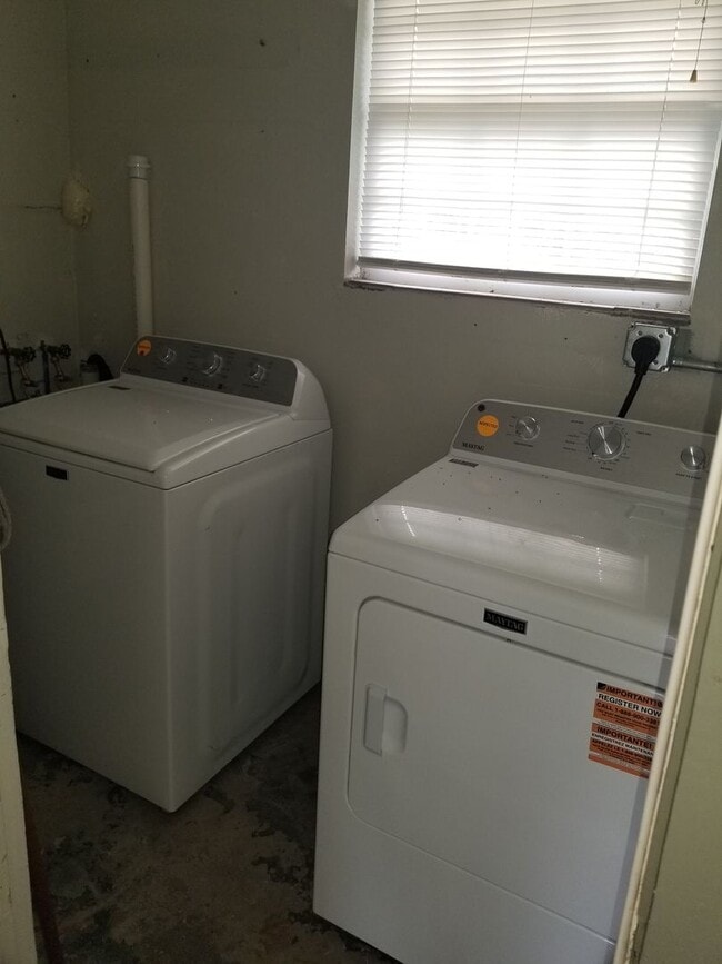 Building Photo - 2642-2648 Michigan Ave