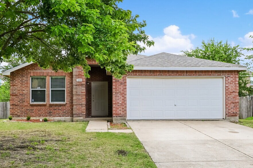 Primary Photo - 1203 Wisdom Dr