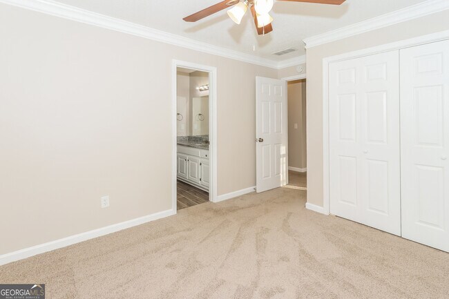Building Photo - 170 Woodcrest Dr