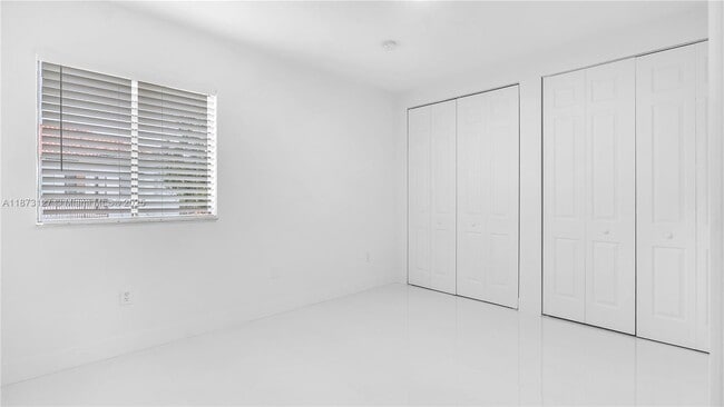 Building Photo - 7545 SW 188th Ln