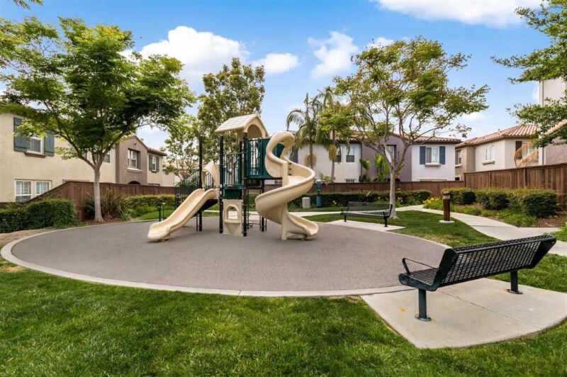 Building Photo - 1517 Laurel Grove Dr