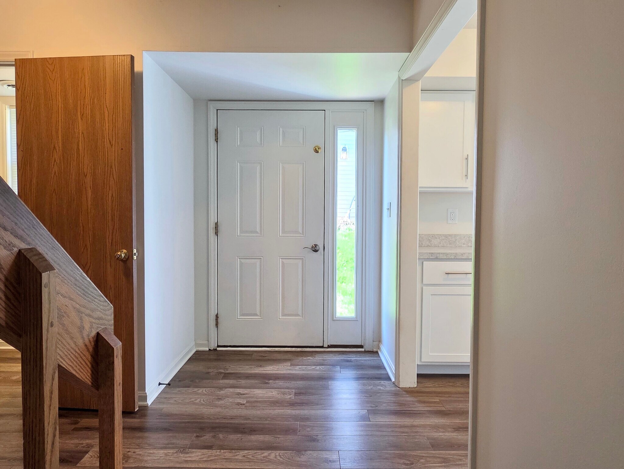 Building Photo - 391 E Jackson St