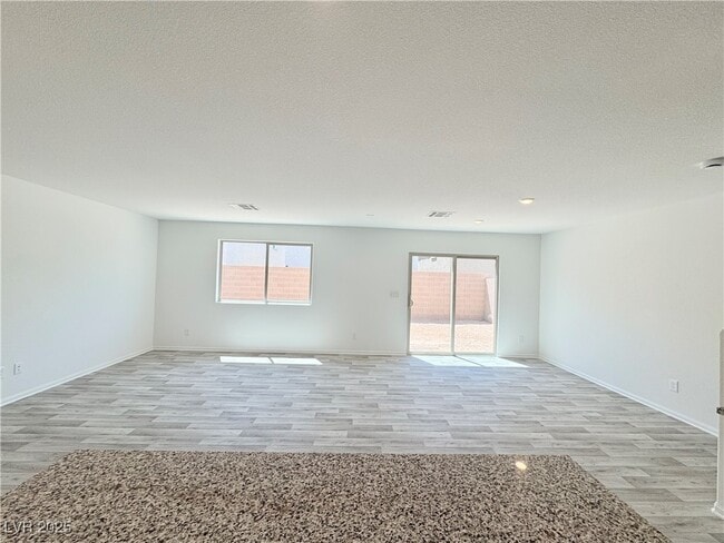 Building Photo - 6035 Swift Lariat St