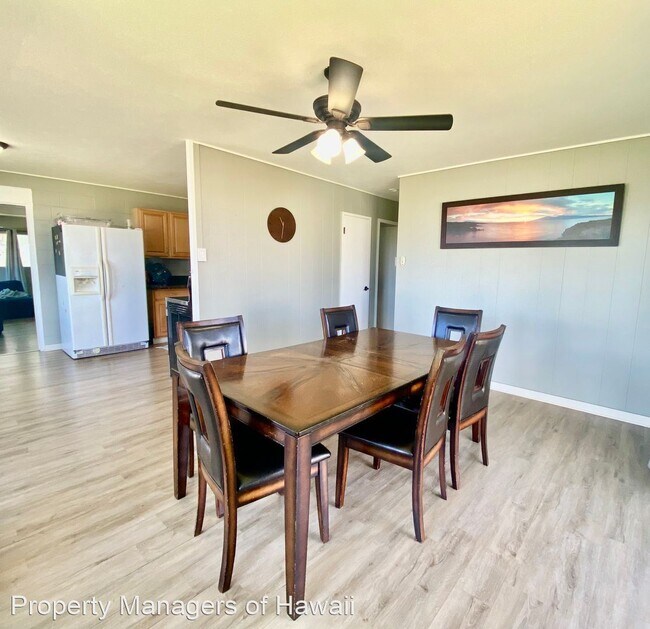 Building Photo - 3 br, 1.5 bath House - 1034 Palolo Place