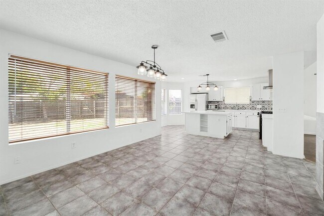 Building Photo - 12701 Tantara Dr