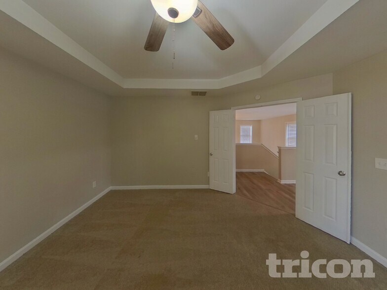 Building Photo - 9106 Valleyview Ct