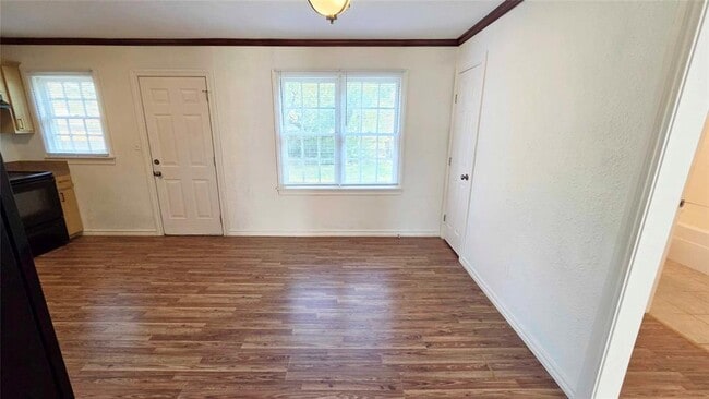 Building Photo - 605 NW 50th St