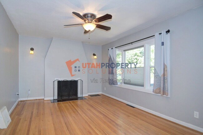 Building Photo - 684 East Ninth Avenue