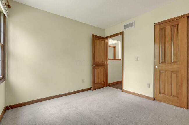 Building Photo - 7641 Finbarr Ct
