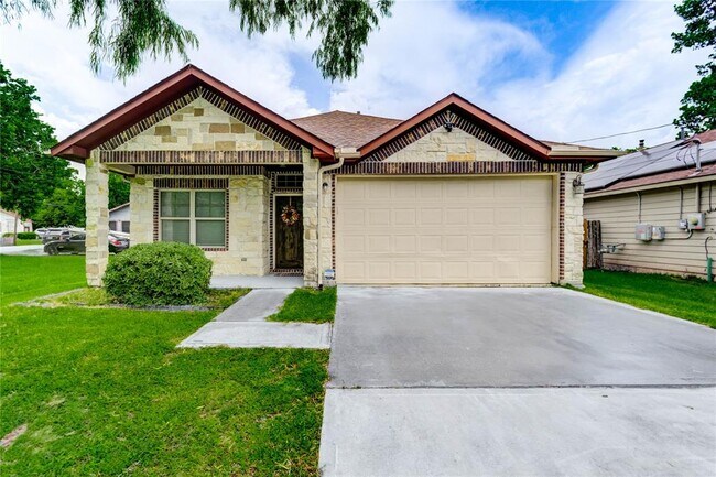 Primary Photo - 3805 Shelby Cir