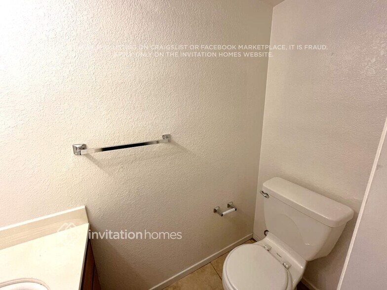 Building Photo - 2250 Sandcastle Way