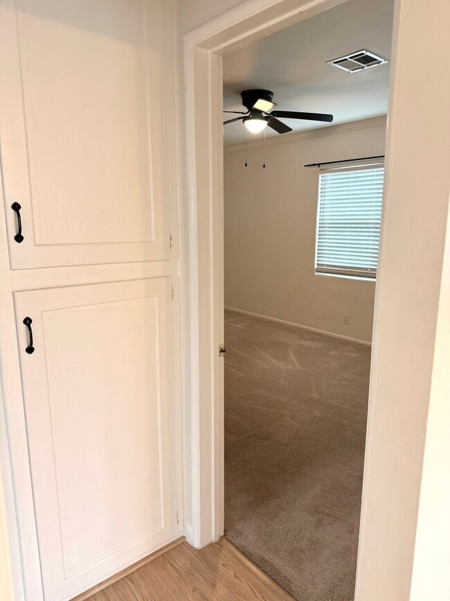 Building Photo - 327 Lima St