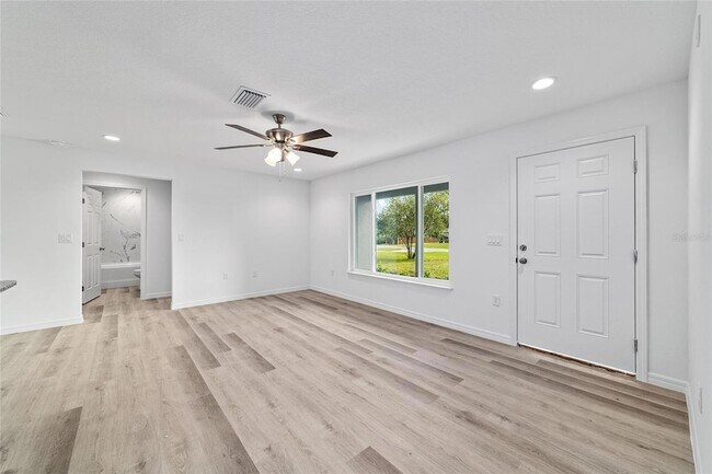 Building Photo - 874 NE 130th Terrace