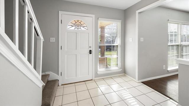 Building Photo - 6925 Red Fox Trail