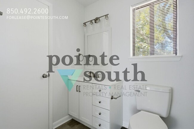 Building Photo - 126 Pine Ridge Trce