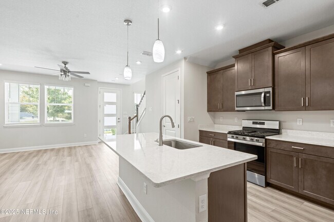 Building Photo - 3524 Oystercatcher Wy