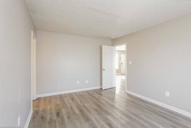 Building Photo - 5314 Claybrooke Dr