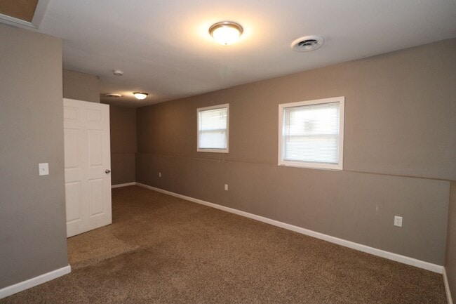 Building Photo - Family home for rent!