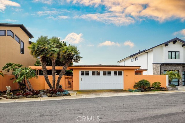 Building Photo - 52 Balboa Coves