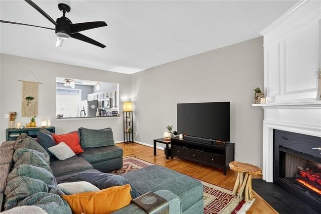 Building Photo - 2331 Towneheights Terrace SE