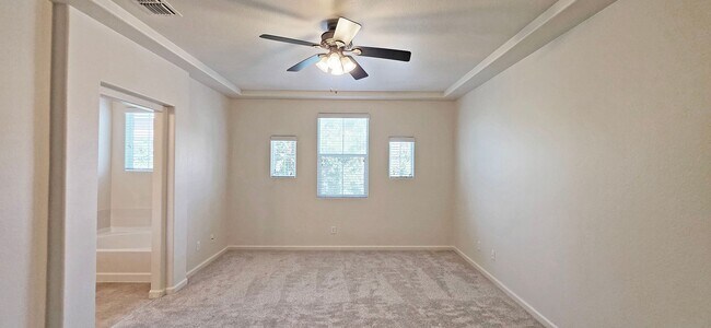 Building Photo - 845 Bronze Ln