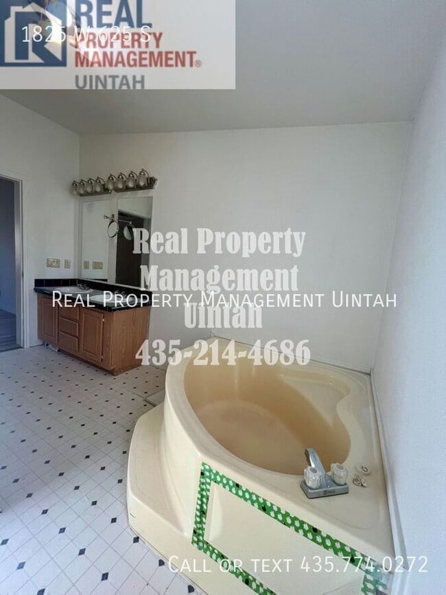 Building Photo - 1825 W 625 S