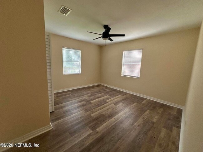 Building Photo - 803 Crestwood St